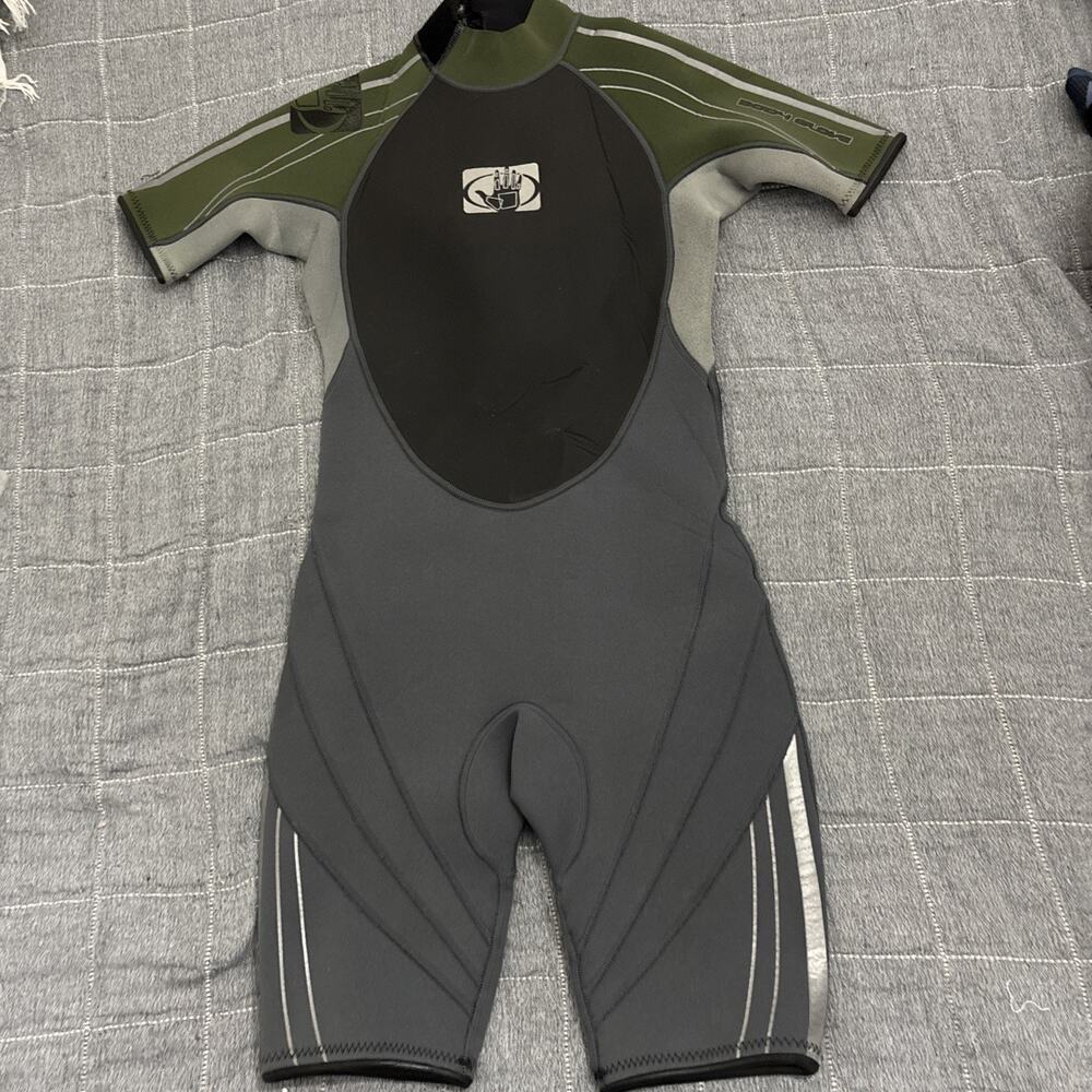 Kids Body Glove shorty springsuit wetsuit With olive green and gray panel design